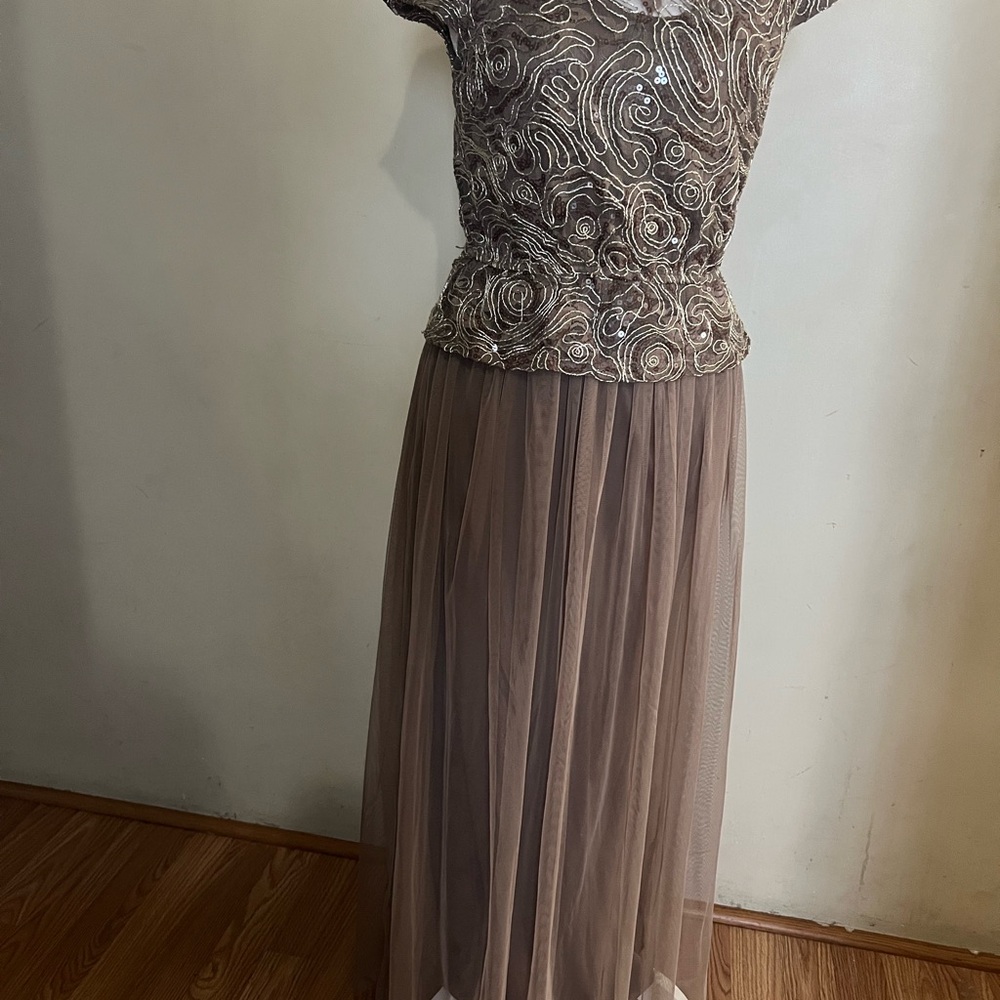 Chic Embroidered Women's Maxi Dress